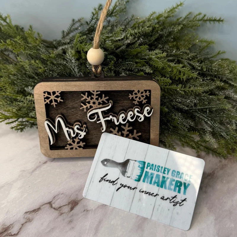 30 DAYS OF ORNAMENT - PERSONALIZED GIFT CARD HOLDER ORNAMENT