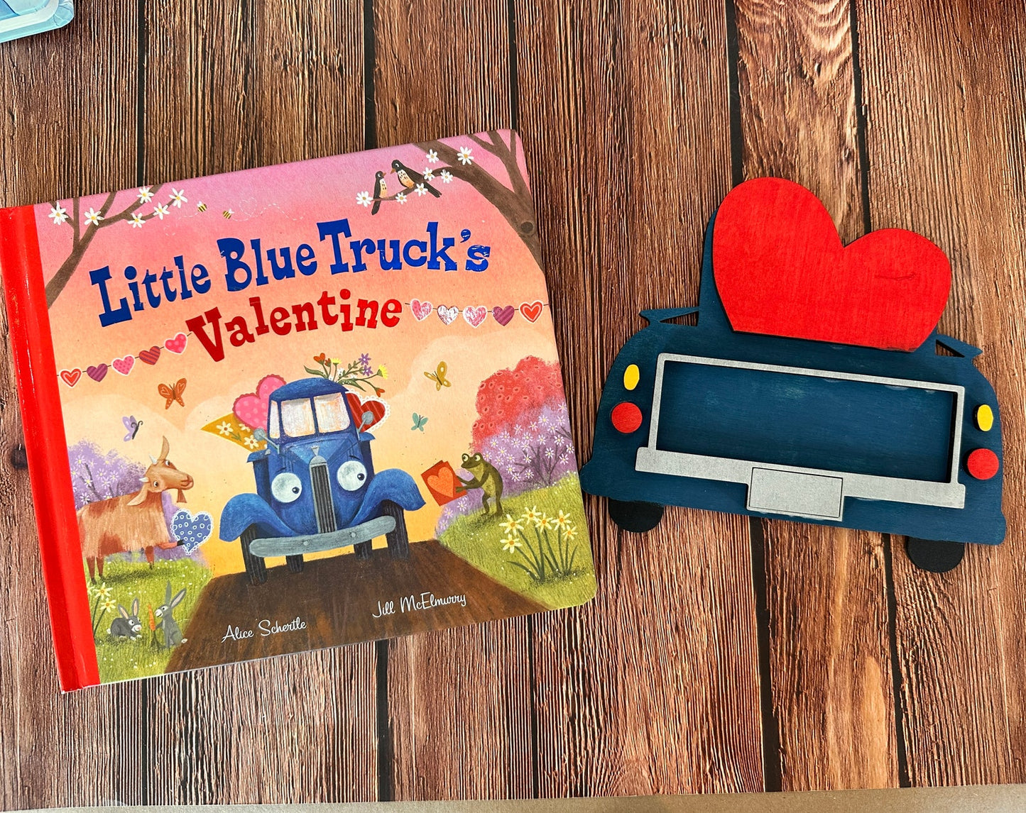 TODDLER TIME: A STORYTIME & CRAFTING