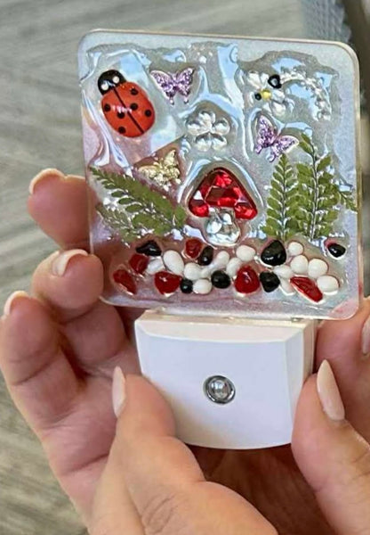 08/25/26 TUESDAY-$25 Tuesday Create Your Own Nightlight 6:30pm