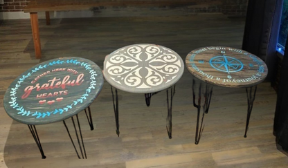 RESIN POUR TABLE